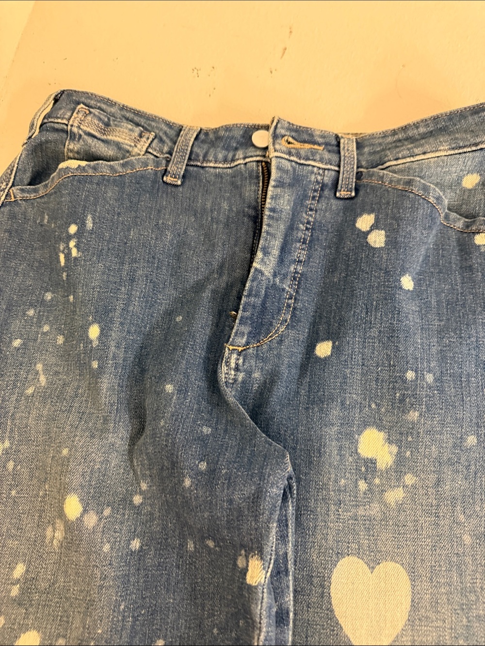Women’s Pilcro Blue Heart Print Wide-Leg Denim Pants - Picture 2 of 4